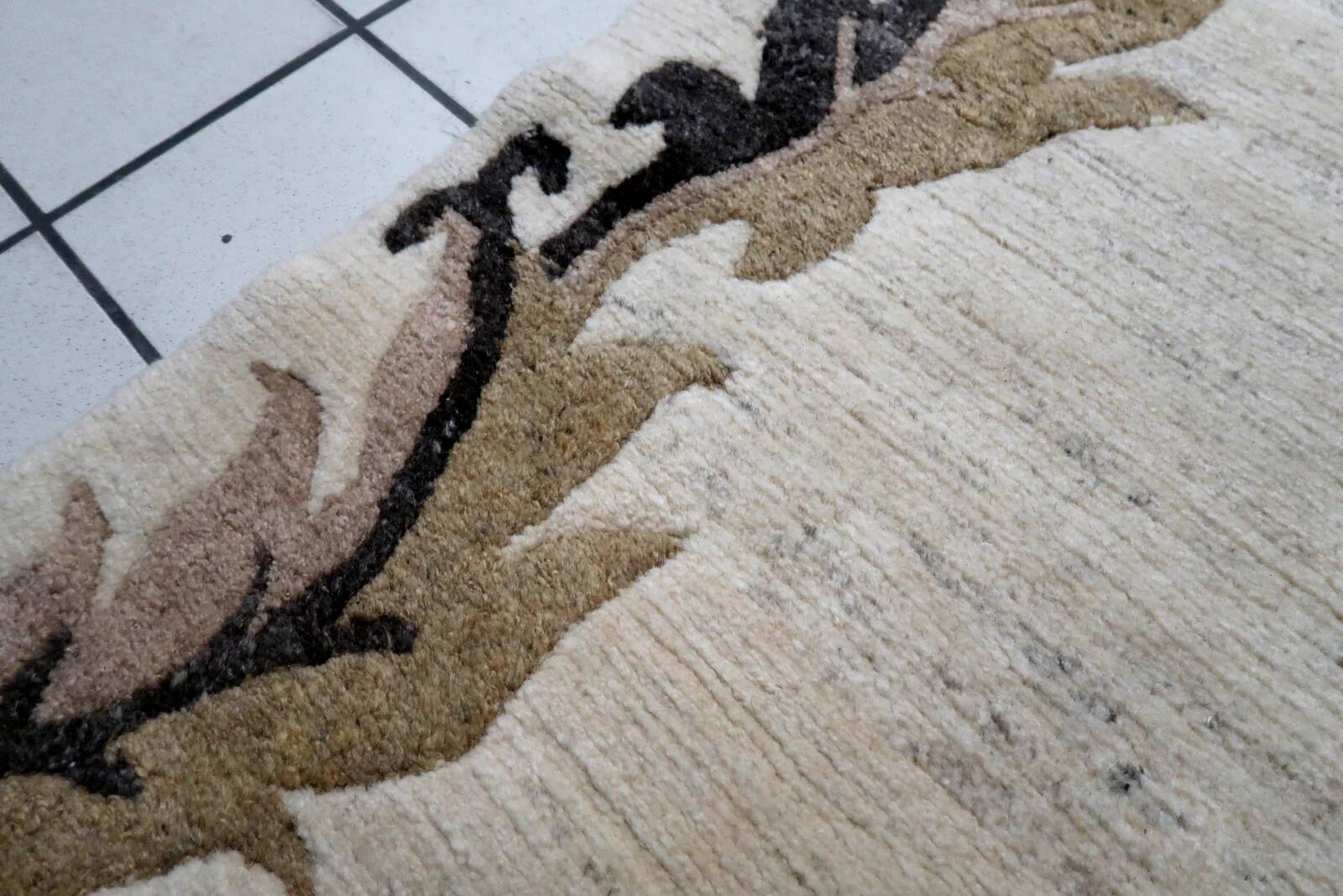 Vintage Tibetan Art Deco Khaden rug 92cm x 206cm 1960s