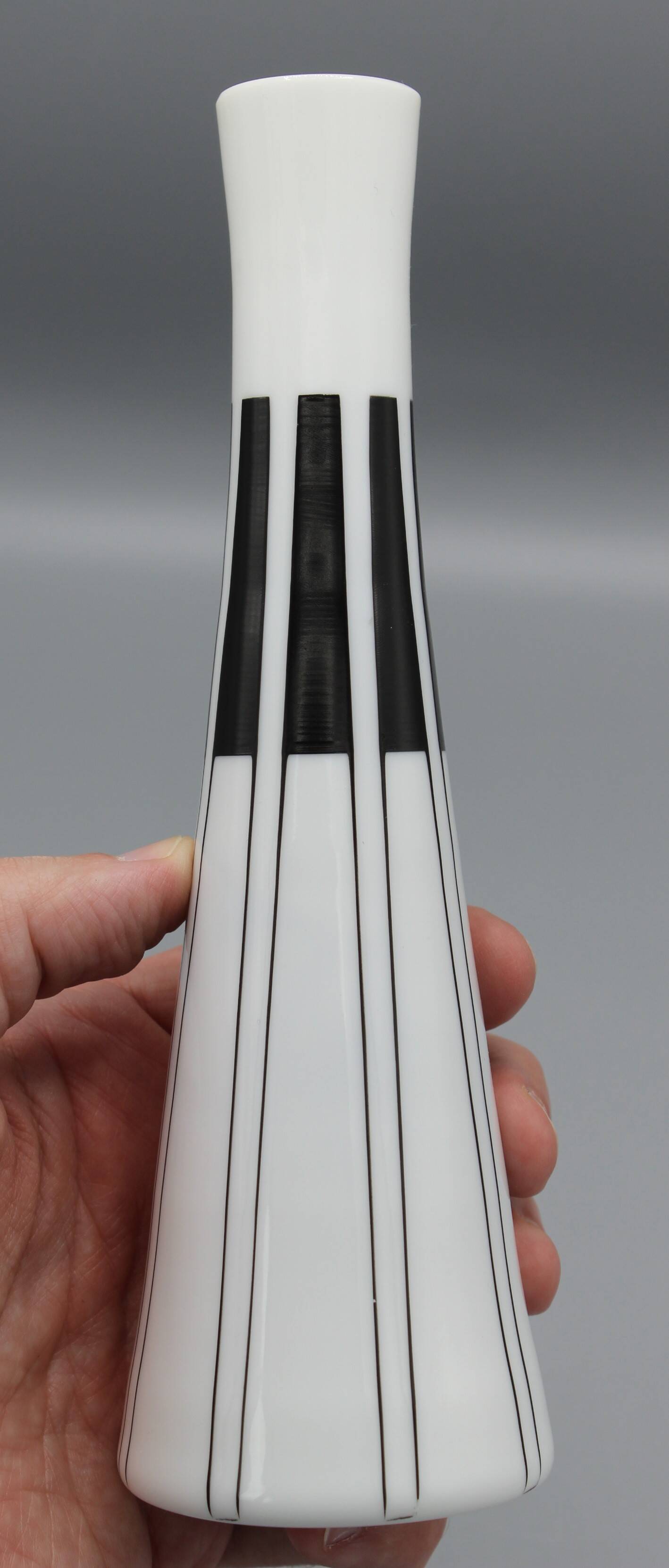 Old vintage glass vase scandinavian design sixten wennerstrand johansfors randi