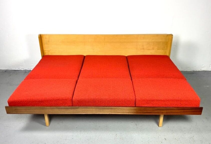 Daybed in beech and red fabric by jitona, vintage czech 1970s