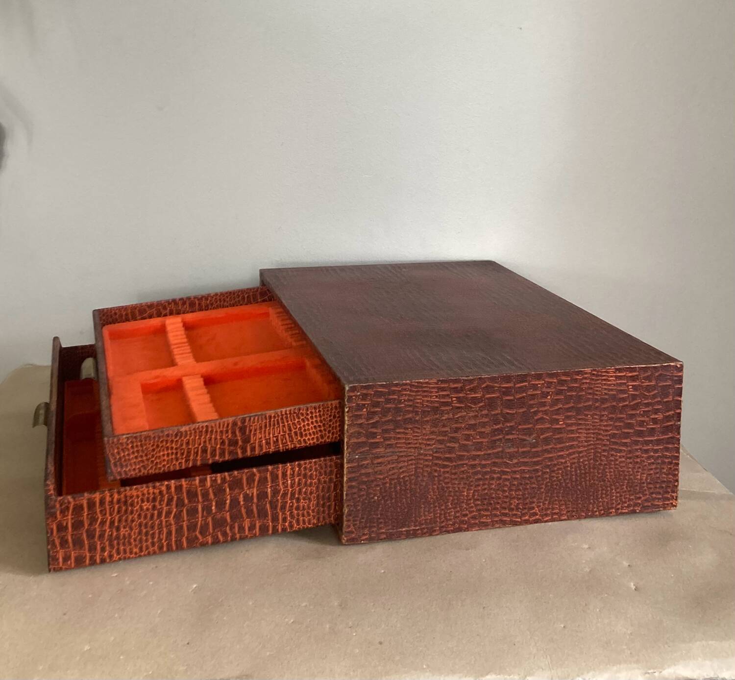 1960s cutlery box with Croco-style coating