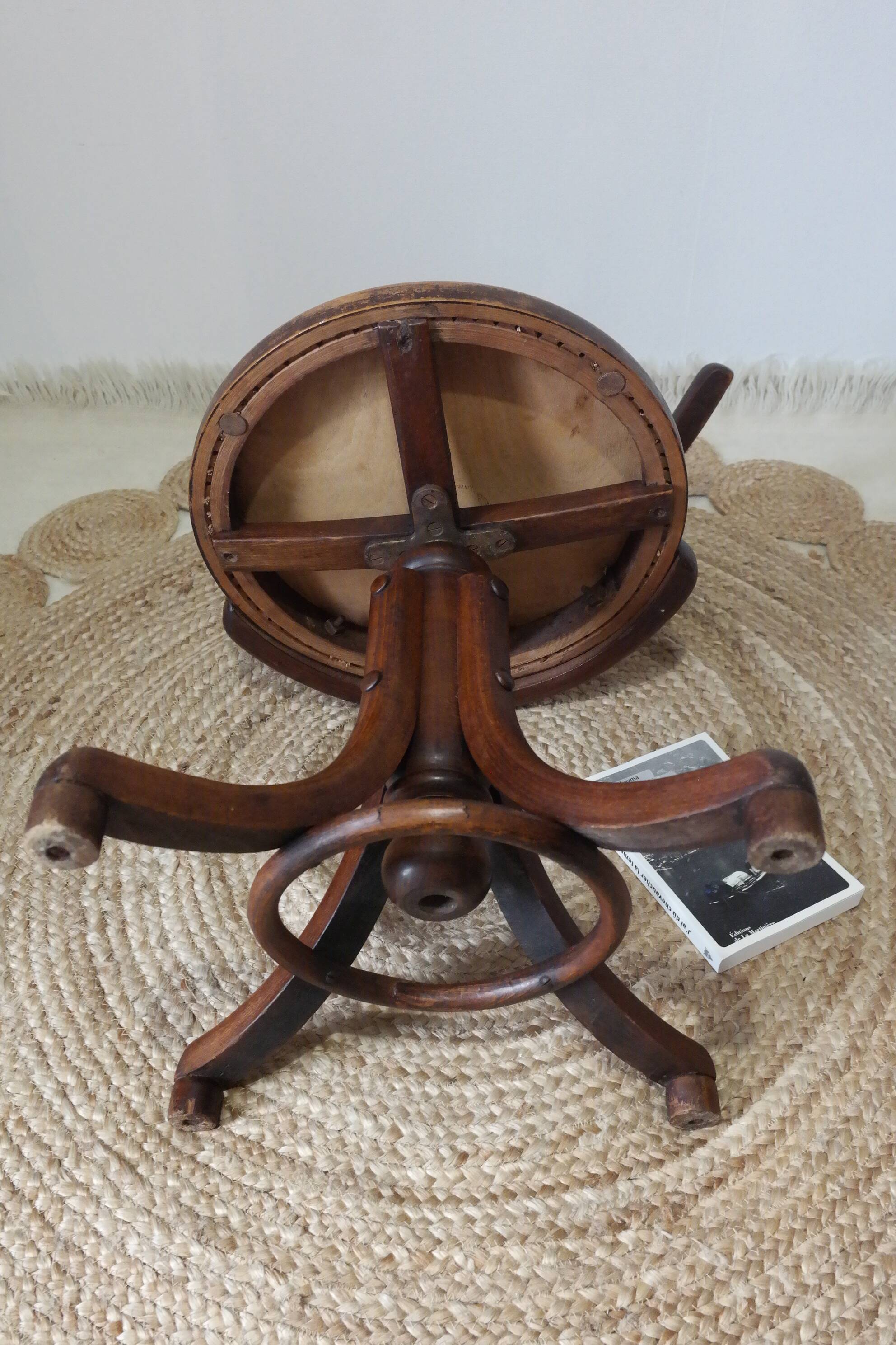 Wooden swivel office chair 20 years