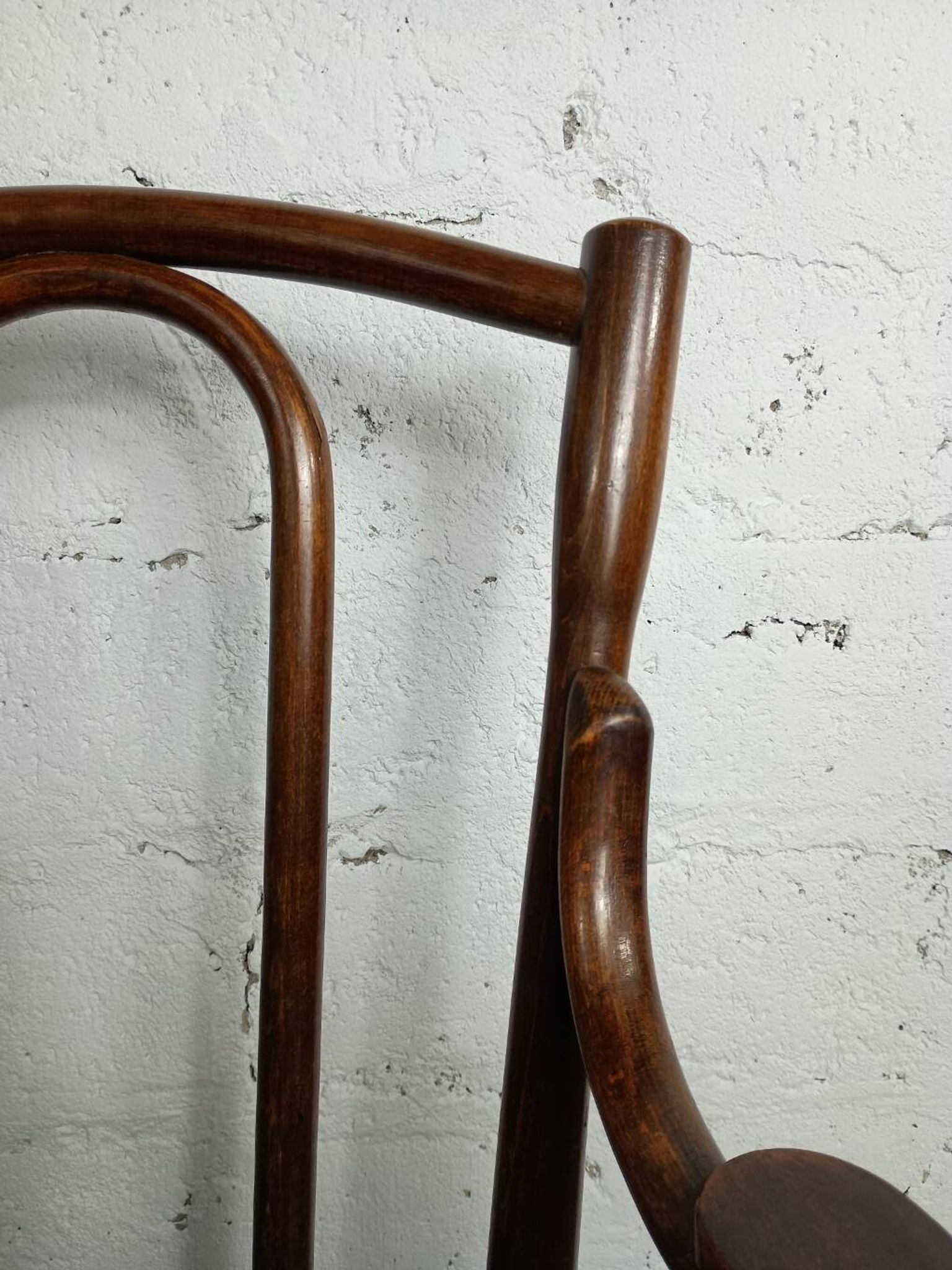 Curved wooden armchair Fischel bistro style late 19th century