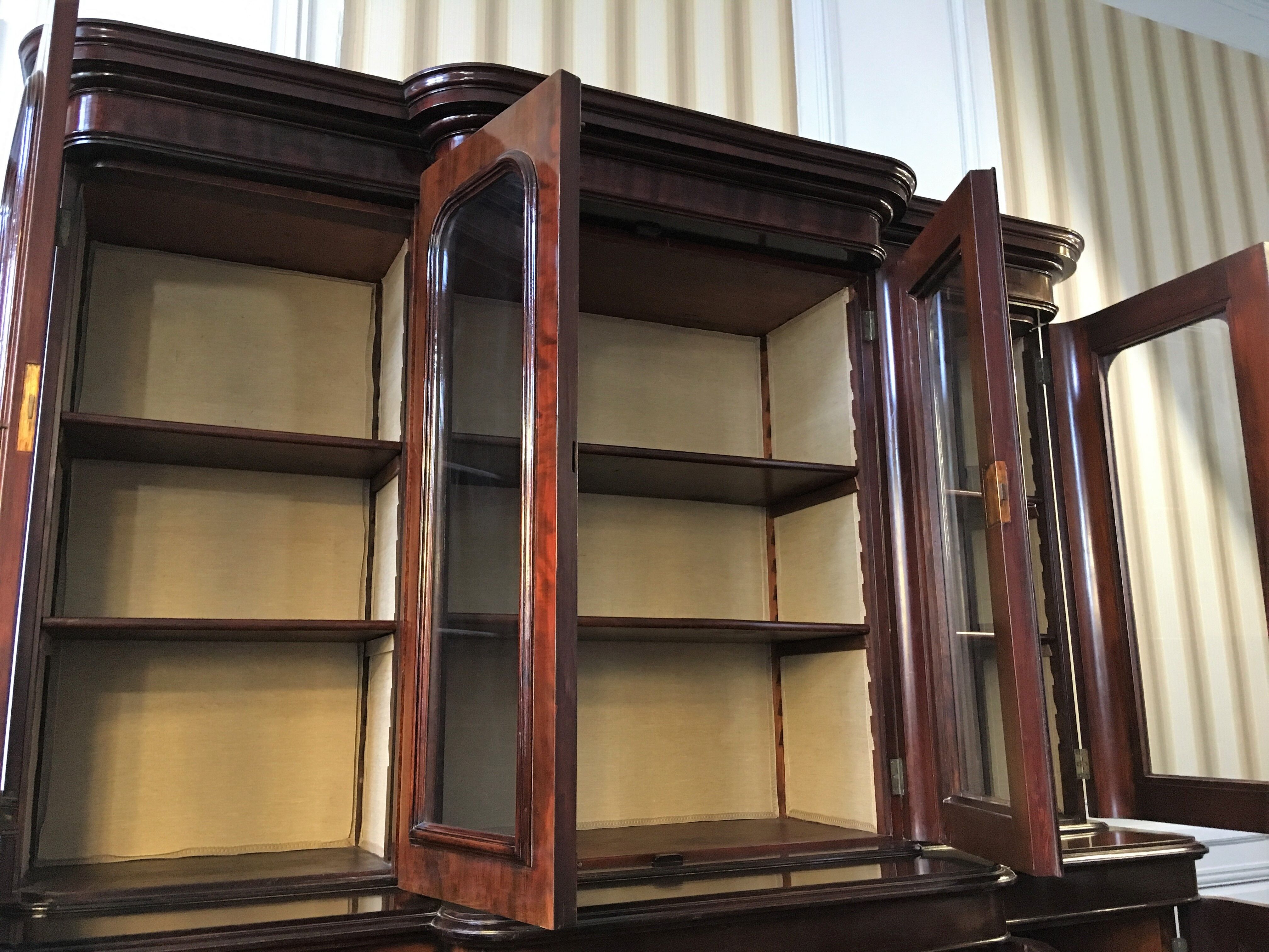 Stamped Victorian bookcase Wylie & Lochhead mahogany end XIX