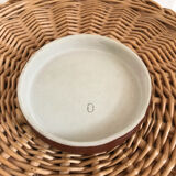 Stoneware pot with lid