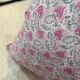 Coussin indien block print fleurs "fleur" - rose/blanc