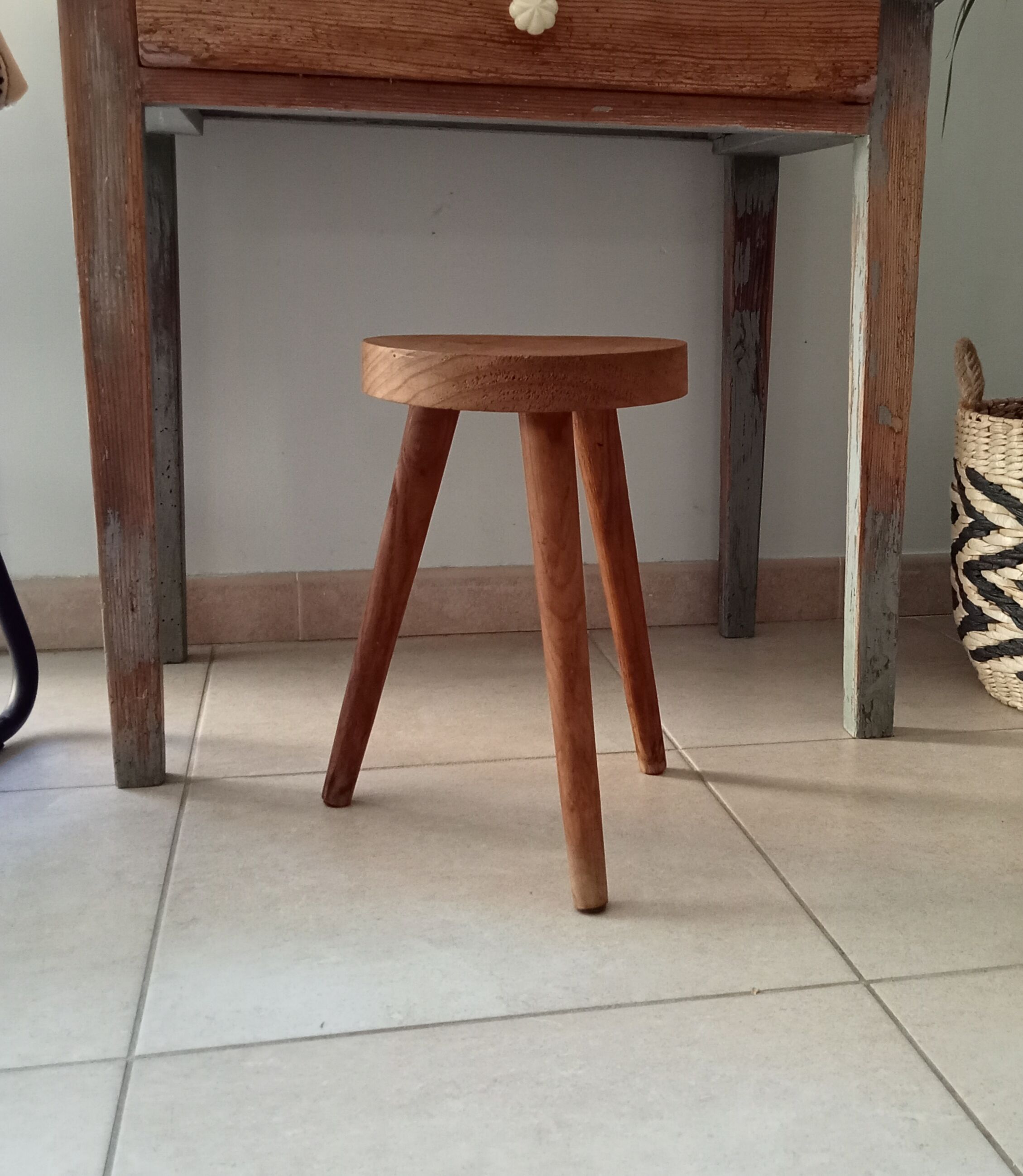 Vintage tripod stool 60s/70s