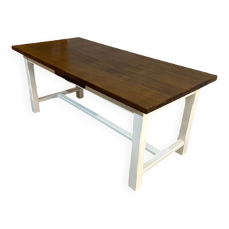 Farmhouse table revamped in white and wood