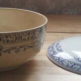 Lions head soup Colbert Creil and Montereau