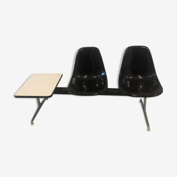Banquette par Charles & Ray Eames, édition Vitra