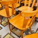 Lot de 12 chaises bistrot vintage