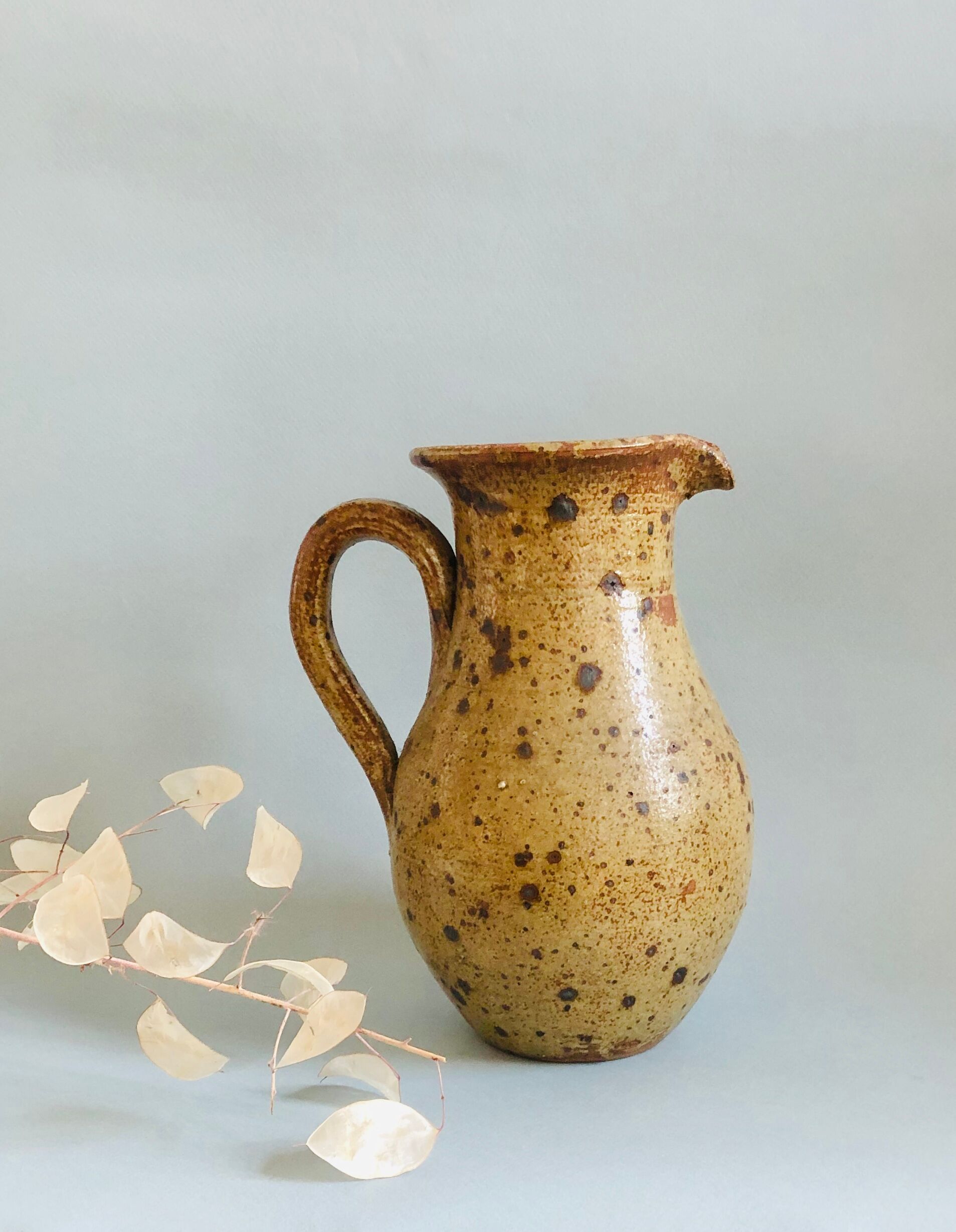 Large pyrity sandstone pitcher vase