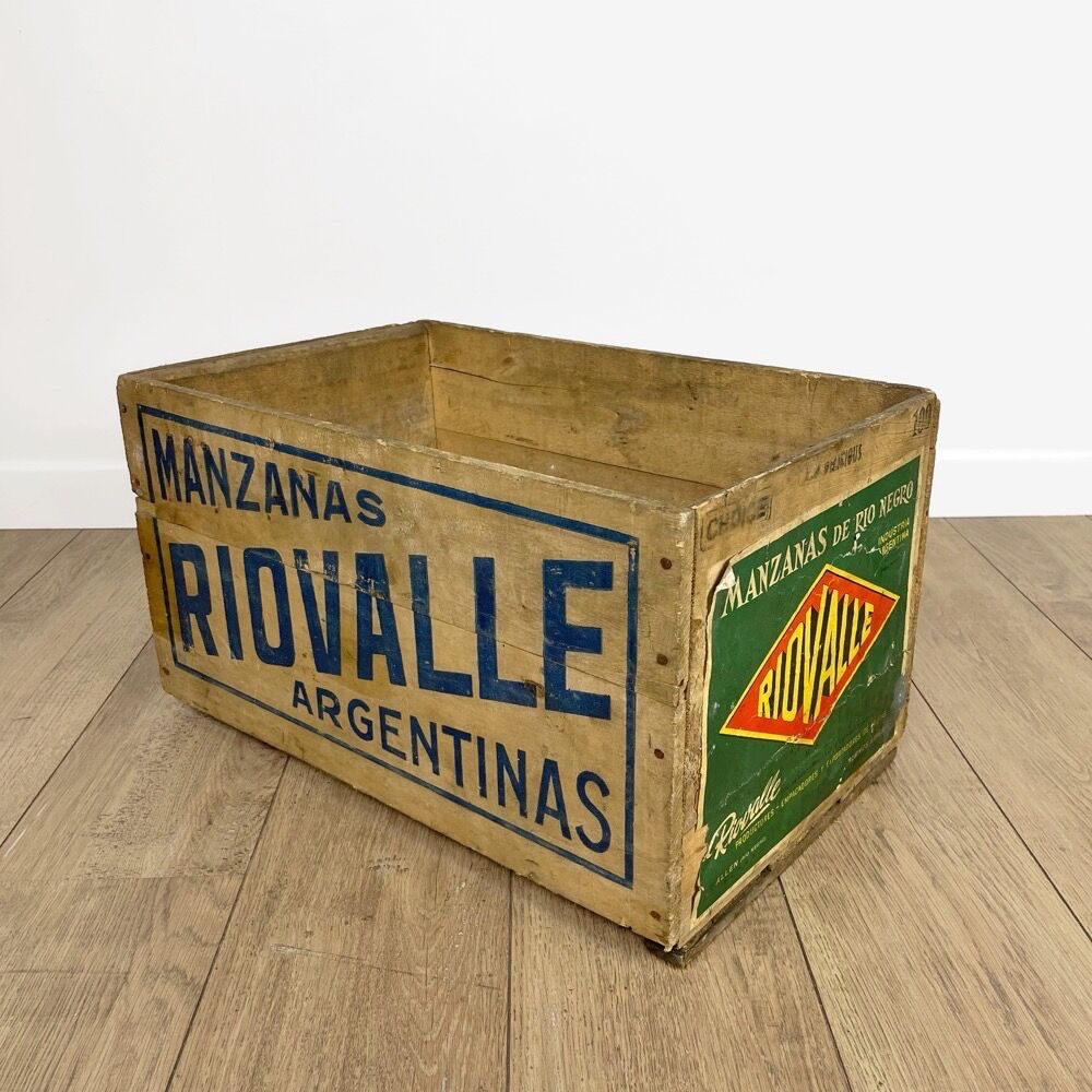 Wooden fruit transport box Argentina 1958