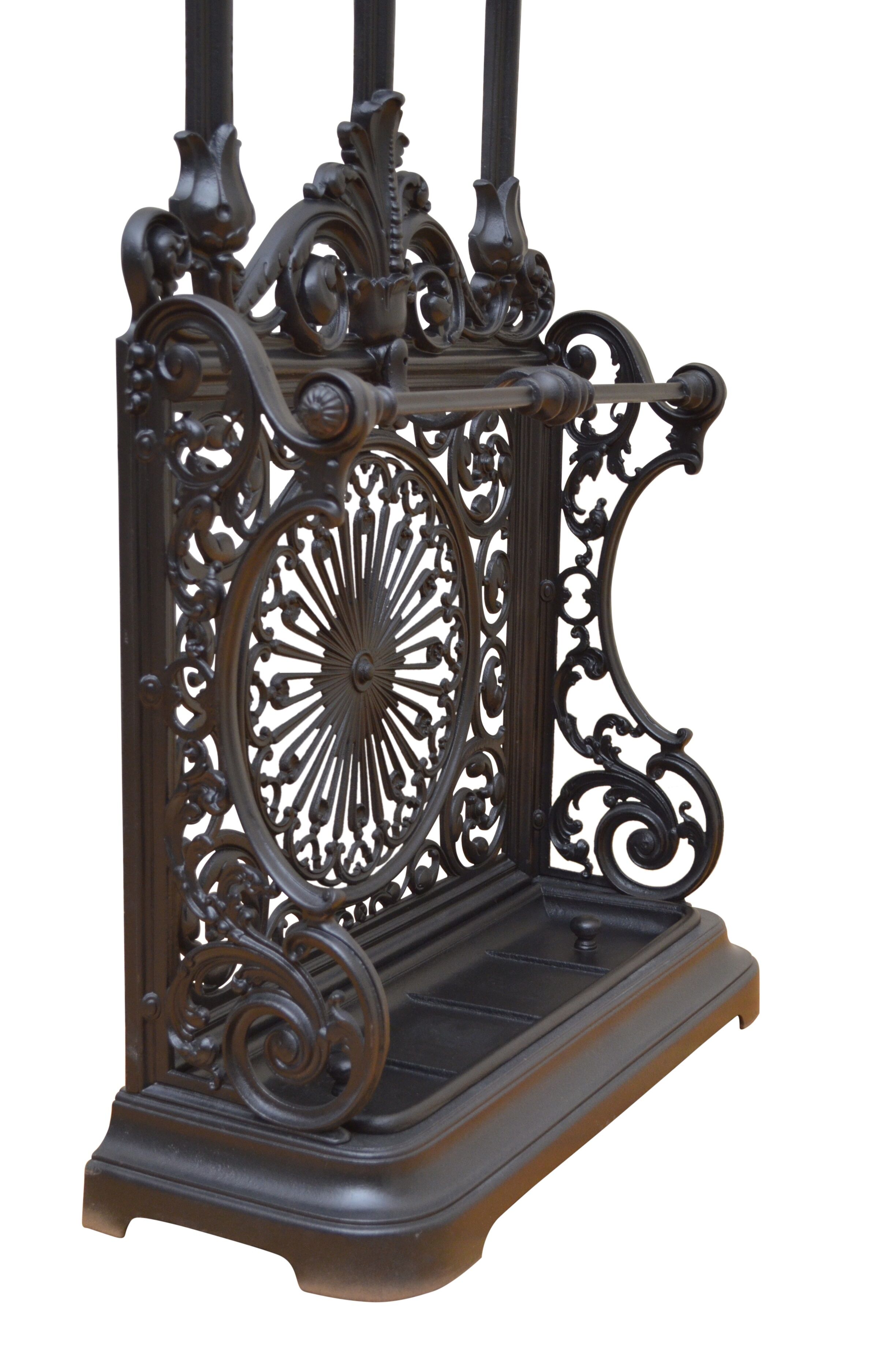 Coalbrookdale style cast iron hall stand | Selency