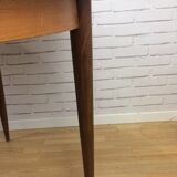 Scandinavian round table