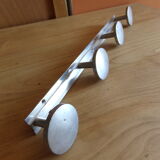 Wall-mounted coat rack 4 aluminum patères