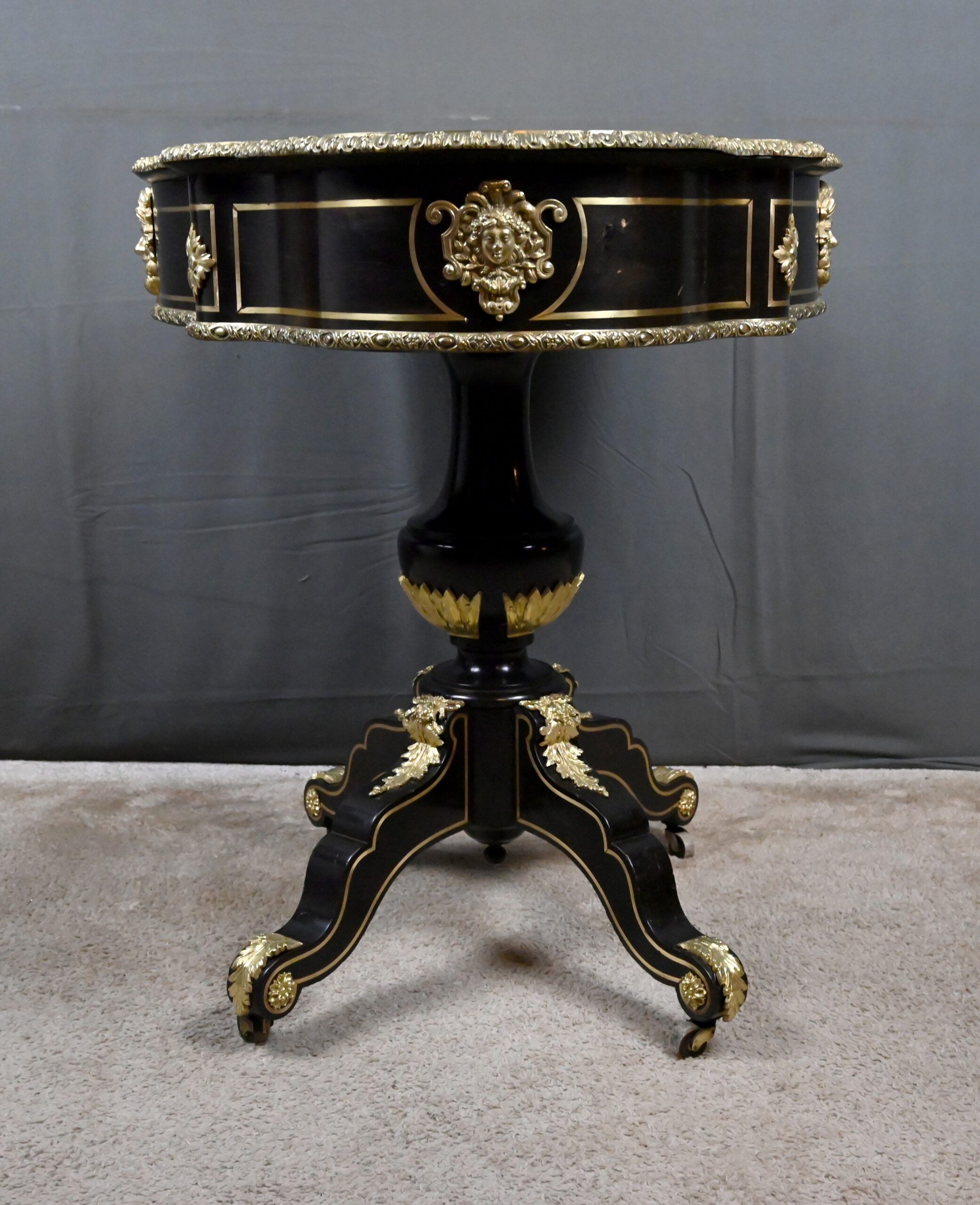 Boulle marquetry violin-shaped table, Napoleon III period – Mid 19th century