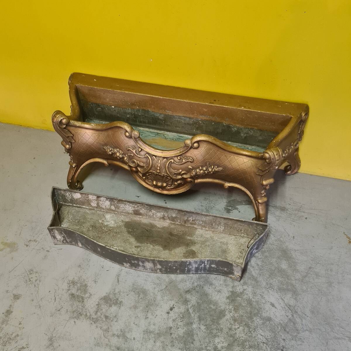 Louis Quinze Style Wooden Hallway Jardiniere, from the late 1800s.