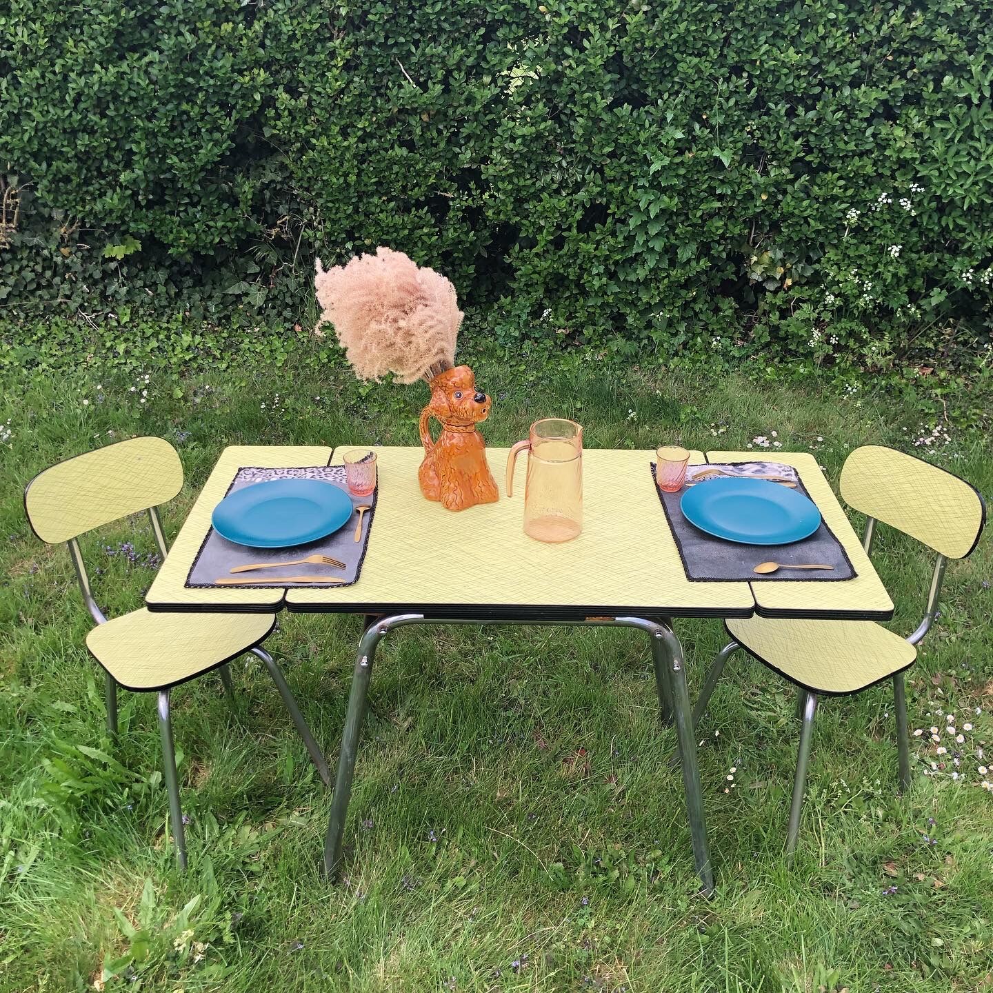 Yellow Formica table and chairs