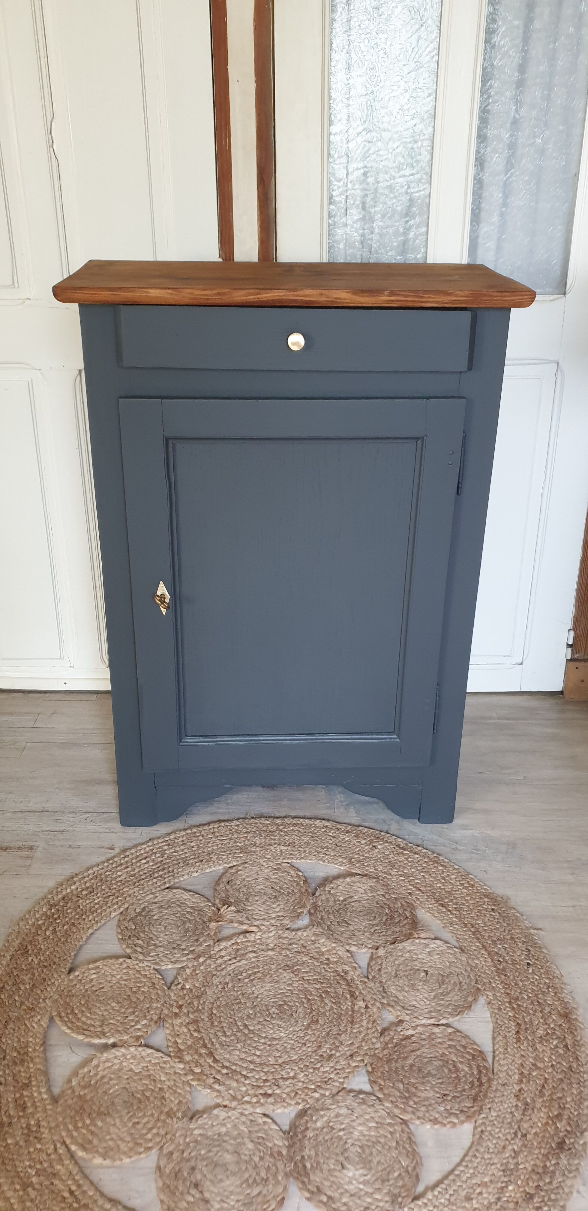 Grey confectionery buffet