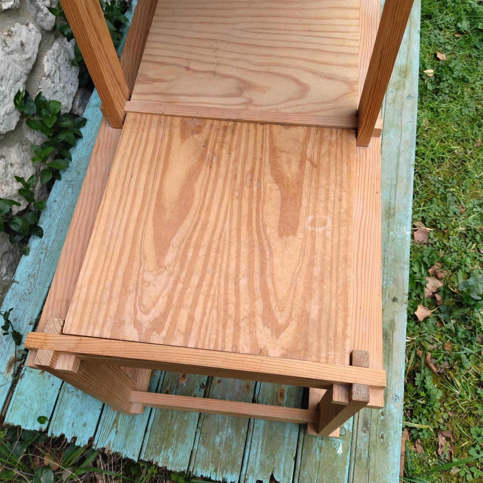 Solid wood shelf pine revival bauhaus 70s