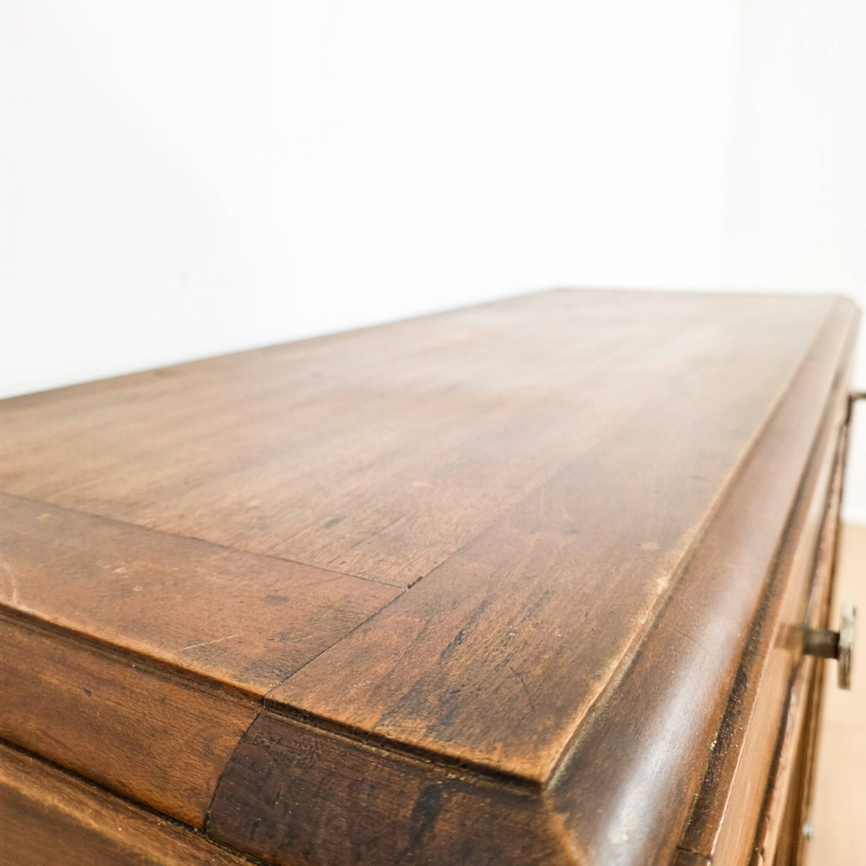 Buffet en bois massif Art Déco des années 1930