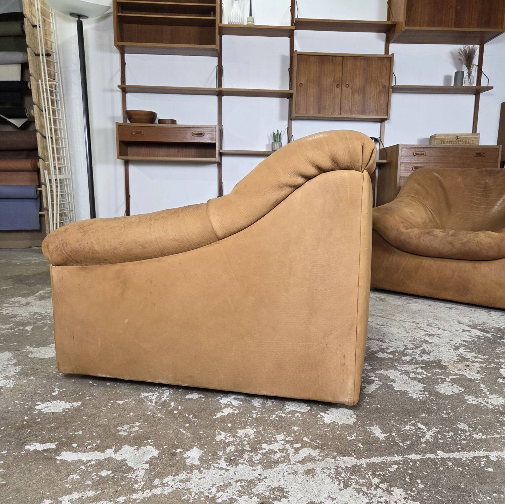 2 leather lounge chairs De Sede DS-46 vintage design from the 1970s