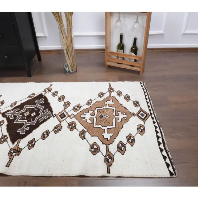 Tapis de couloir turc Oushak vintage fait main en laine et coton blanc