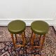 Bar Chesterfield anglais classique avec tabourets de bar