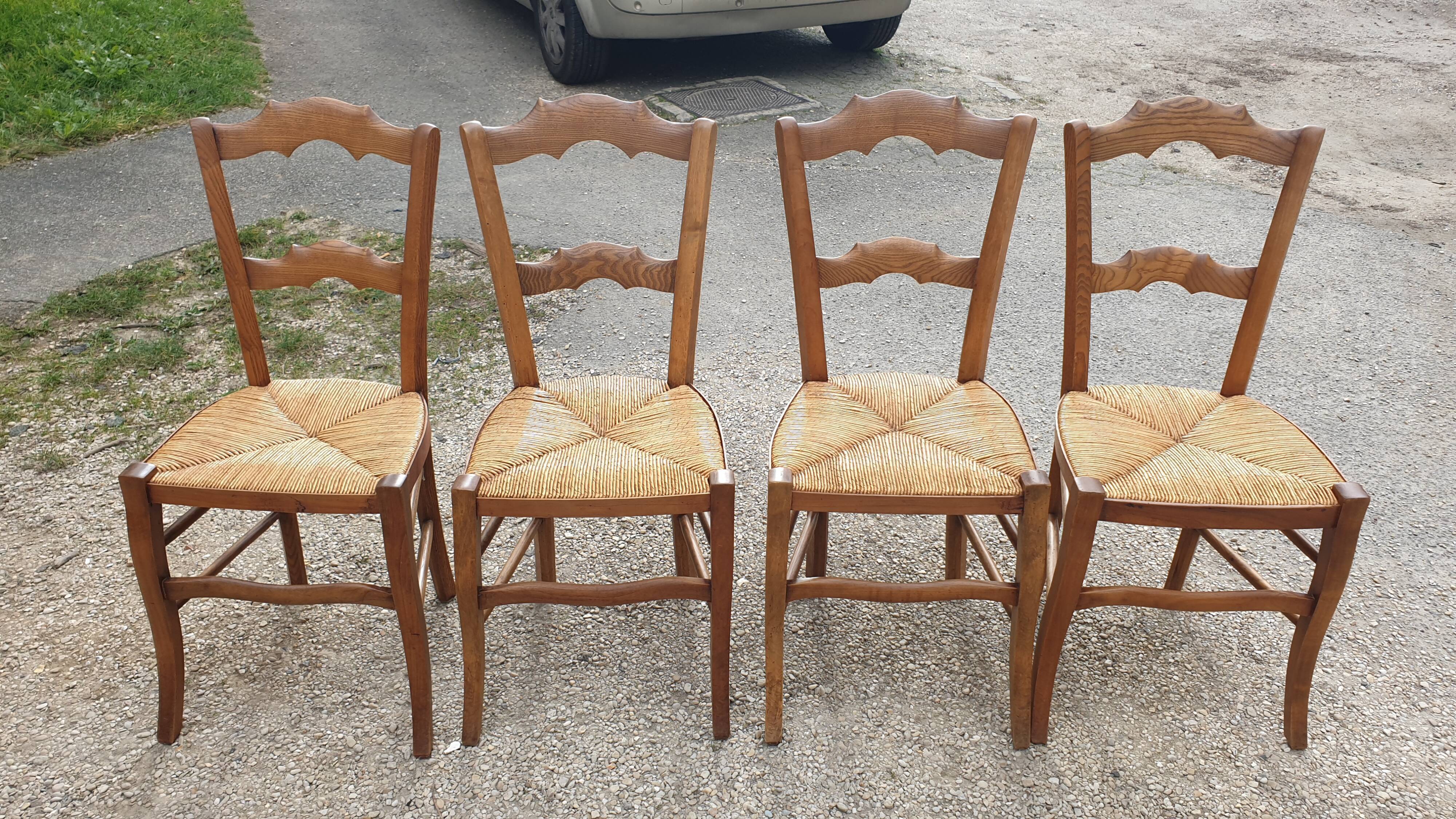 4 chairs rustic straw