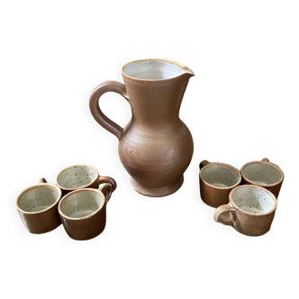 Stoneware carafe and cups