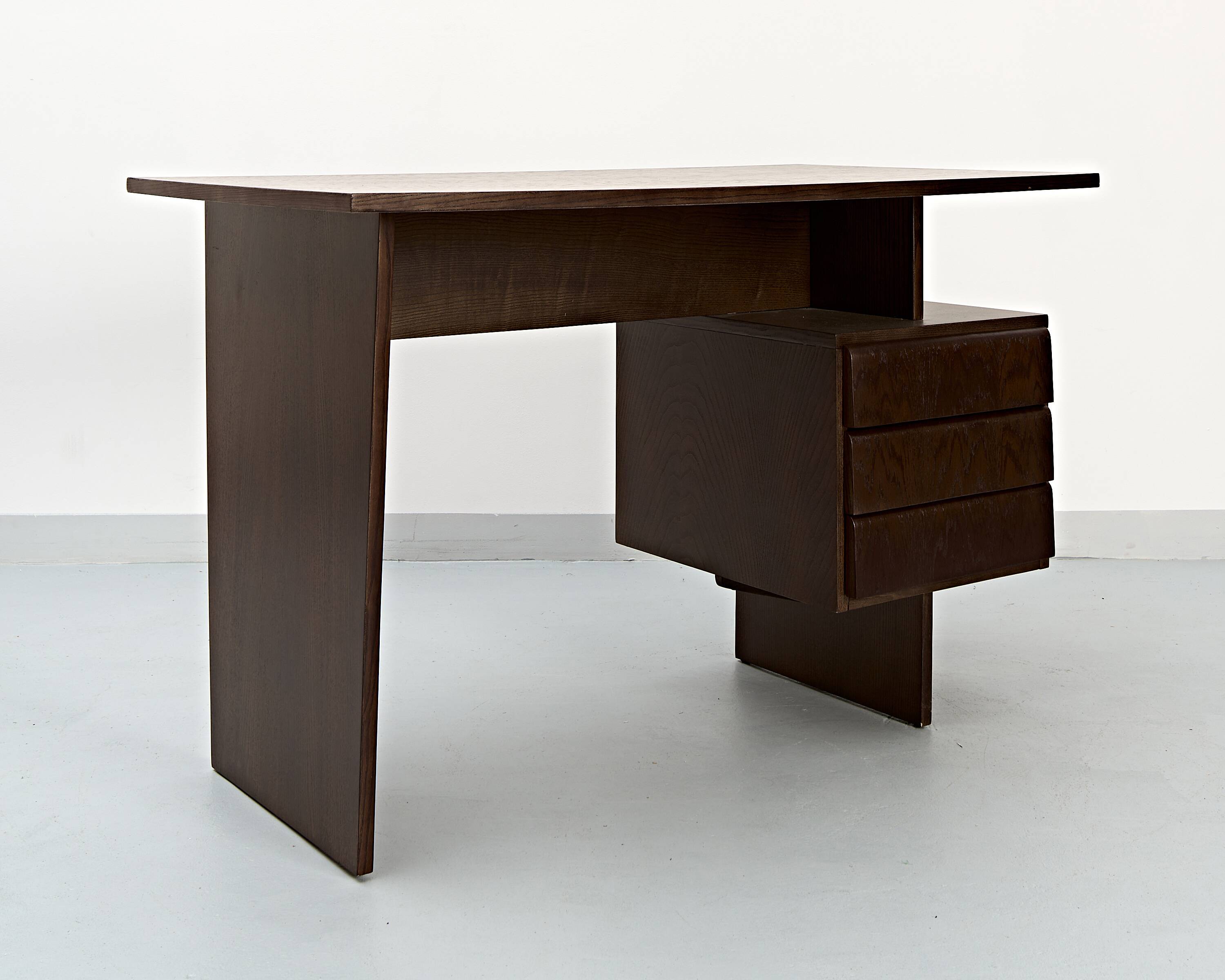 Czechoslovakian Writing Desk by Bohumil Landsman for Jitona, 1970s