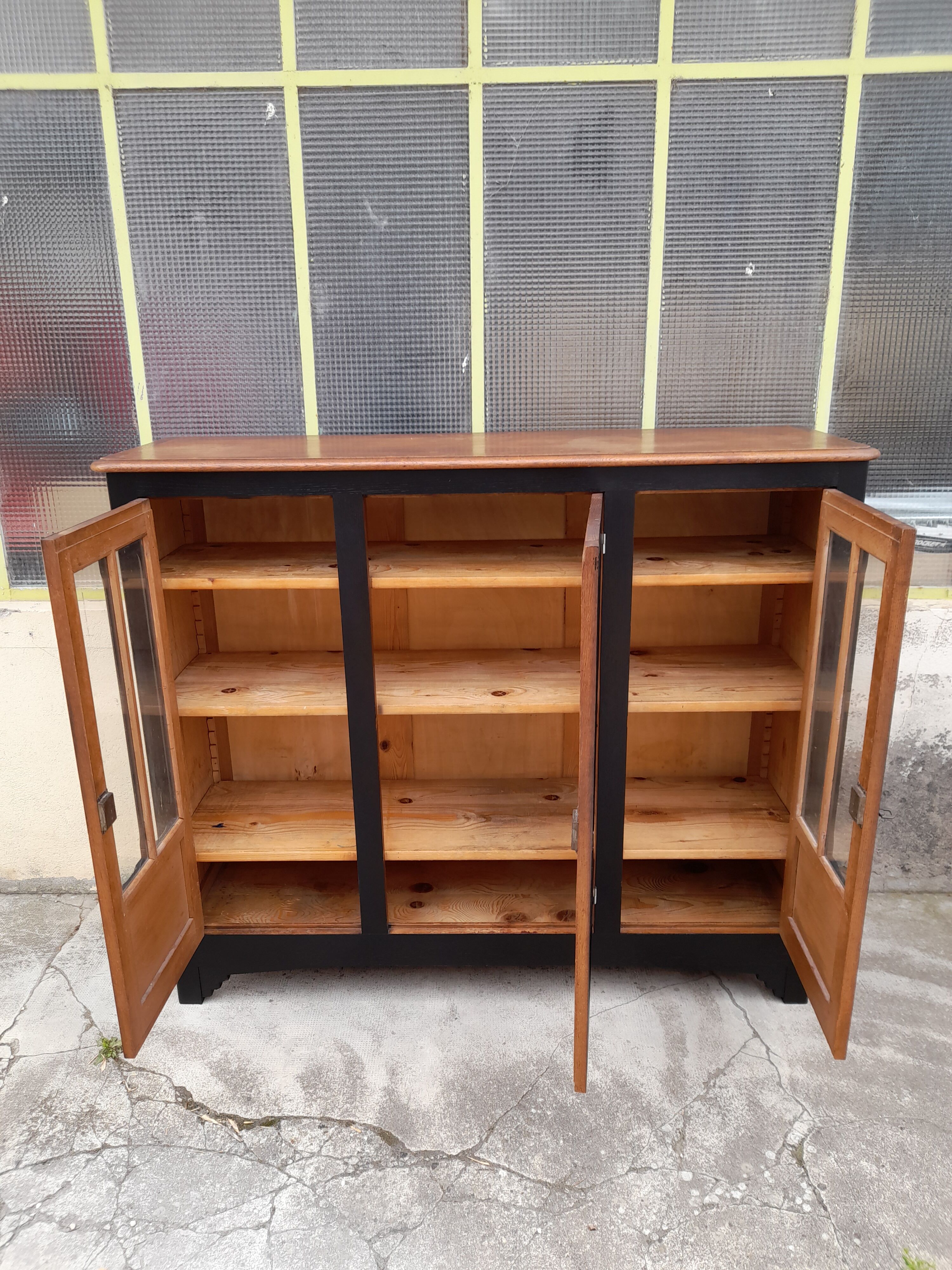 Buffet showcase 3 doors patiné black year 50