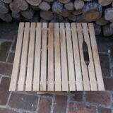 Folding table