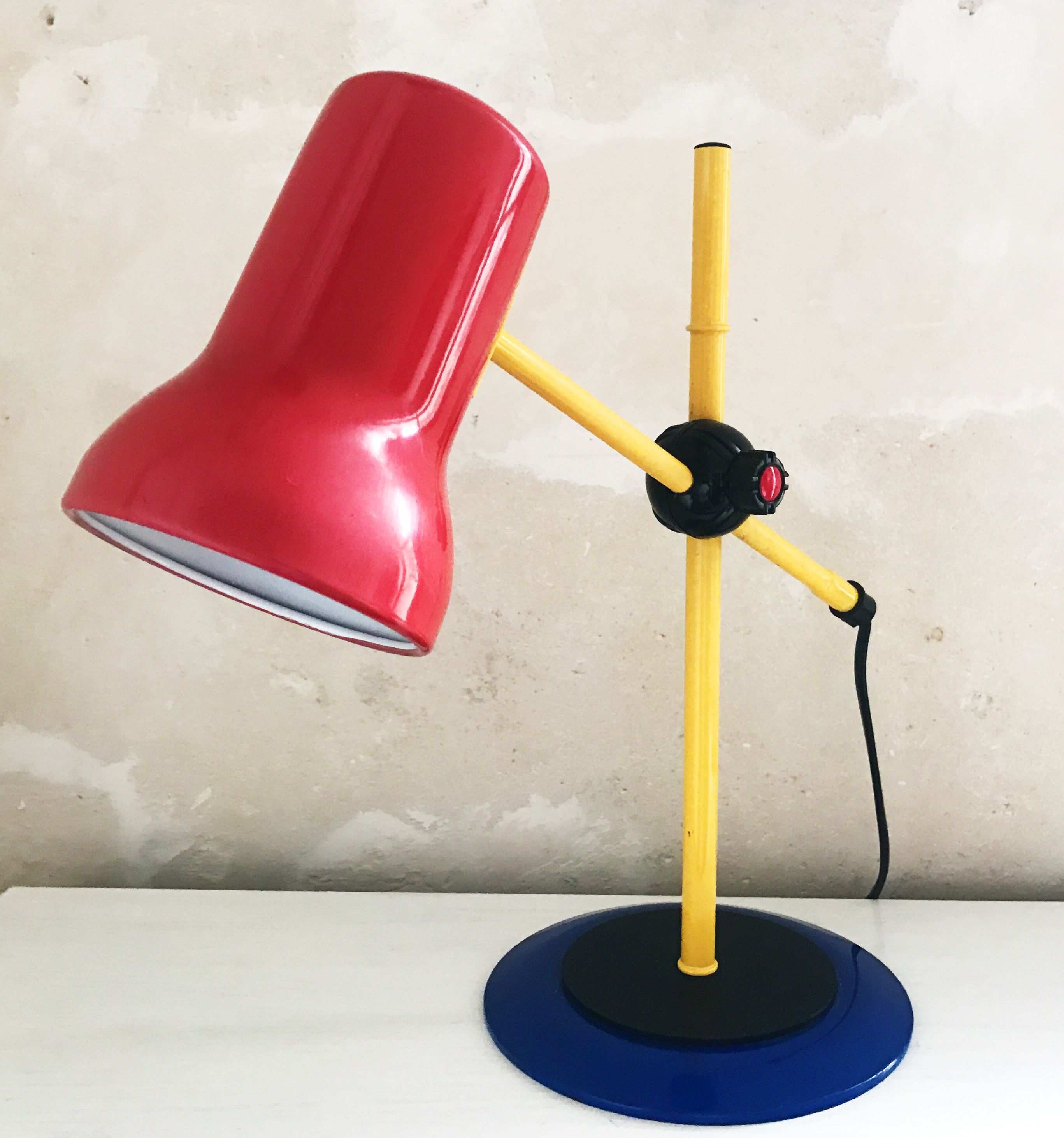Lampe memphis des années 80