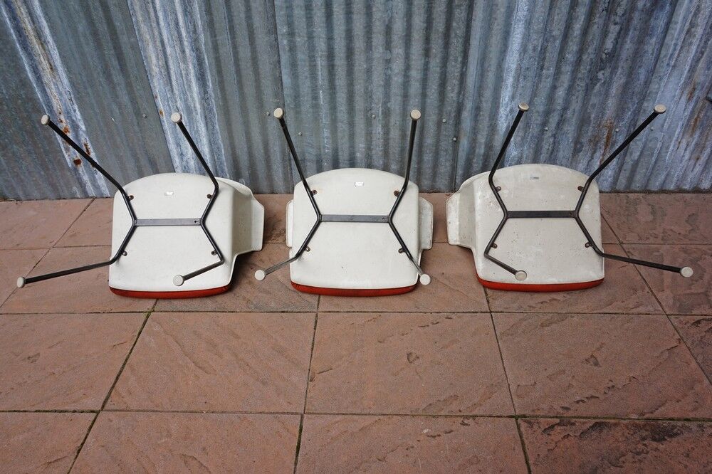 Set of 3 vintage chairs