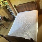 Old pine bed