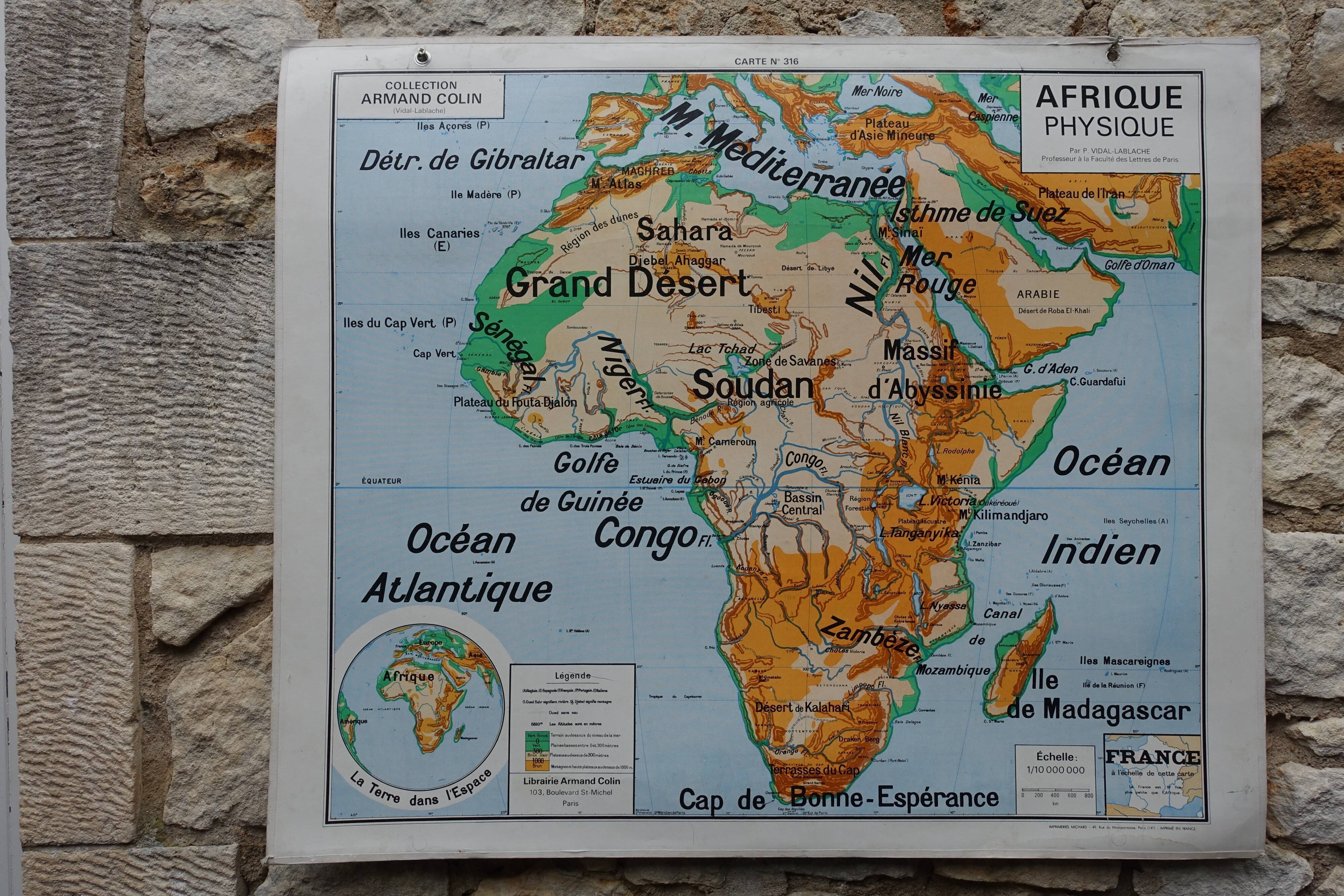 Ancienne carte scolaire vidal lablache afrique physique et politique  n°16
