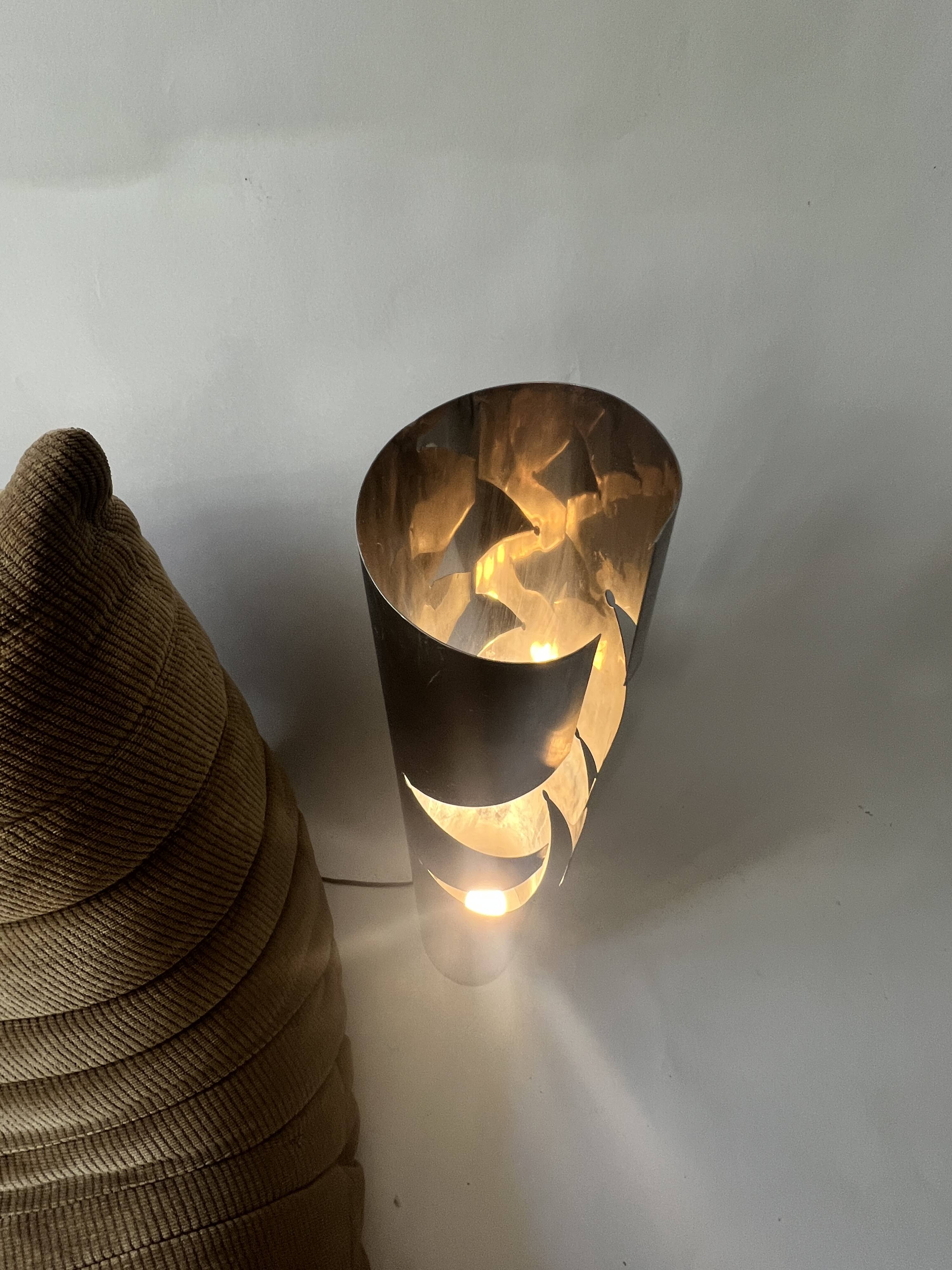 Grande lampe sculptural en métal chormé et brossé, design 1970