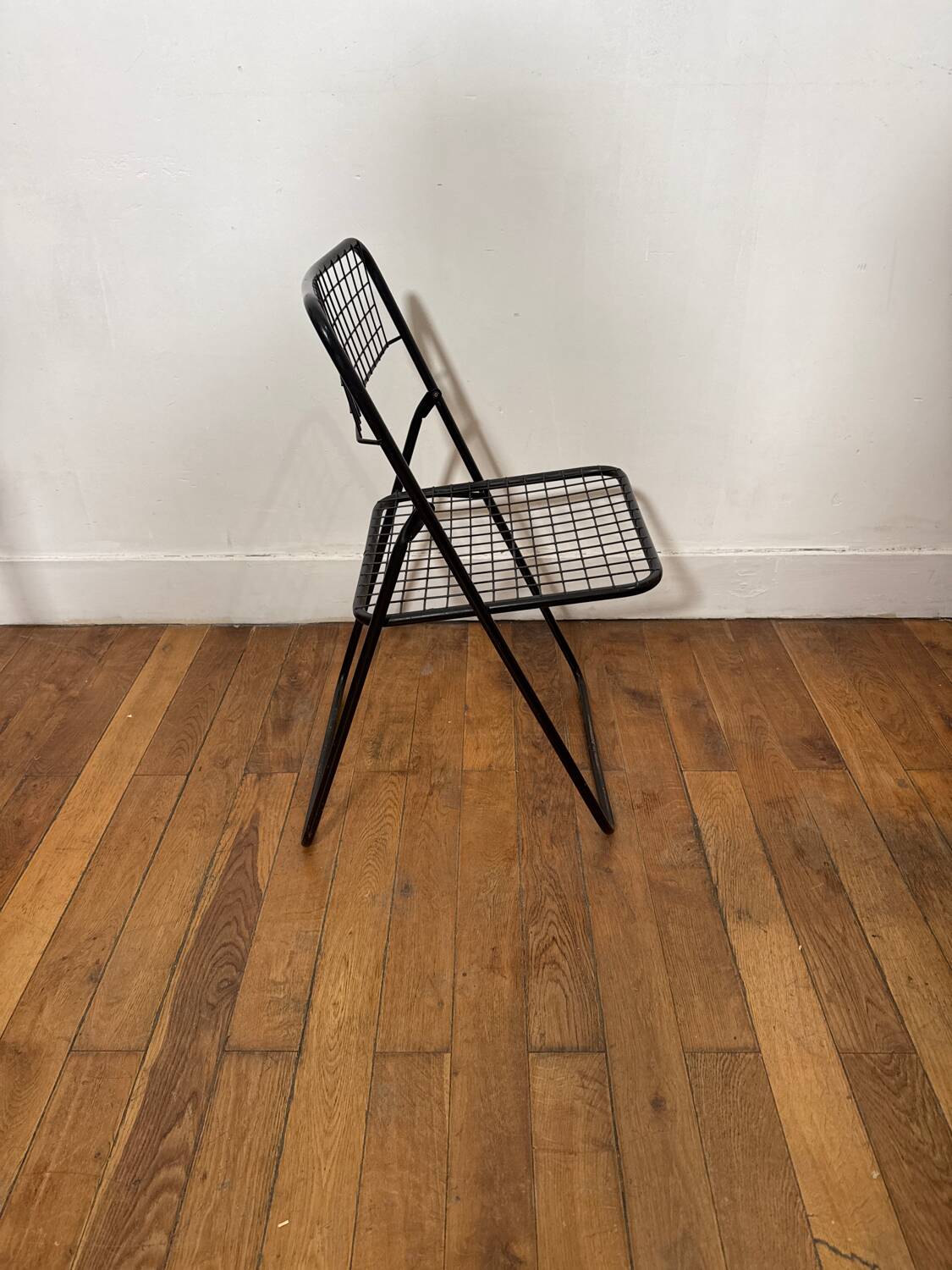 Black metal folding chair