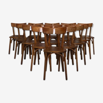 Lot of 16 bistro chairs