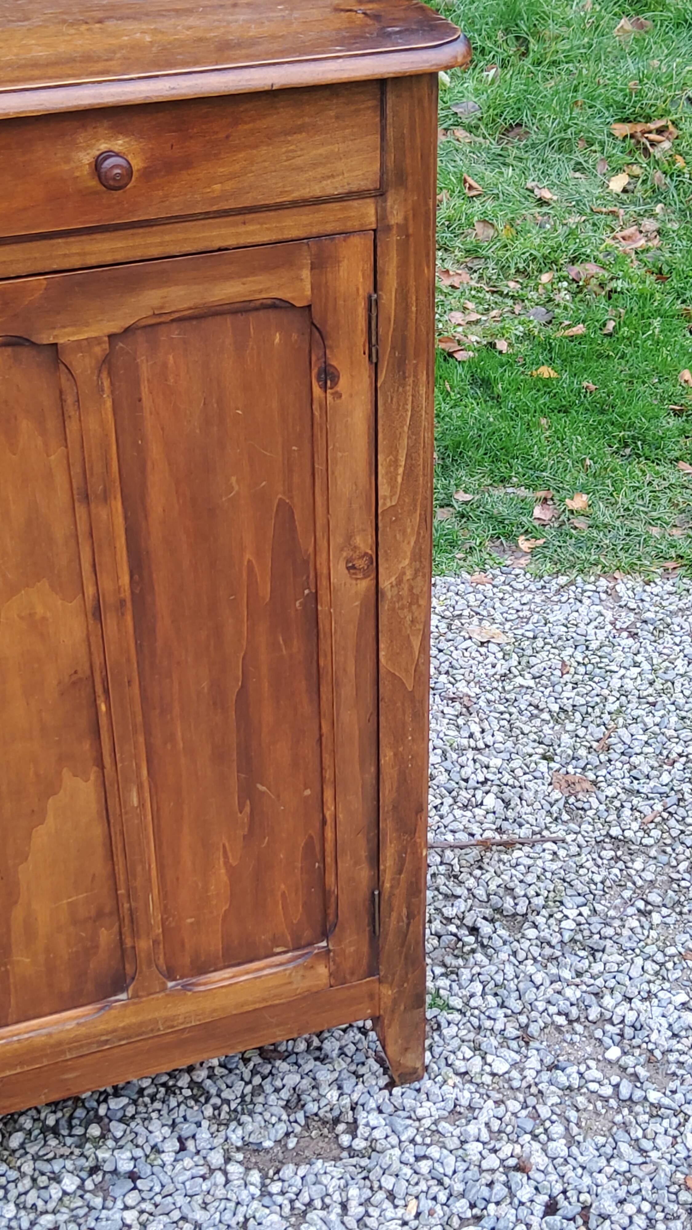 Parisian sideboard from the early 20th century, 2 doors, 2 drawers