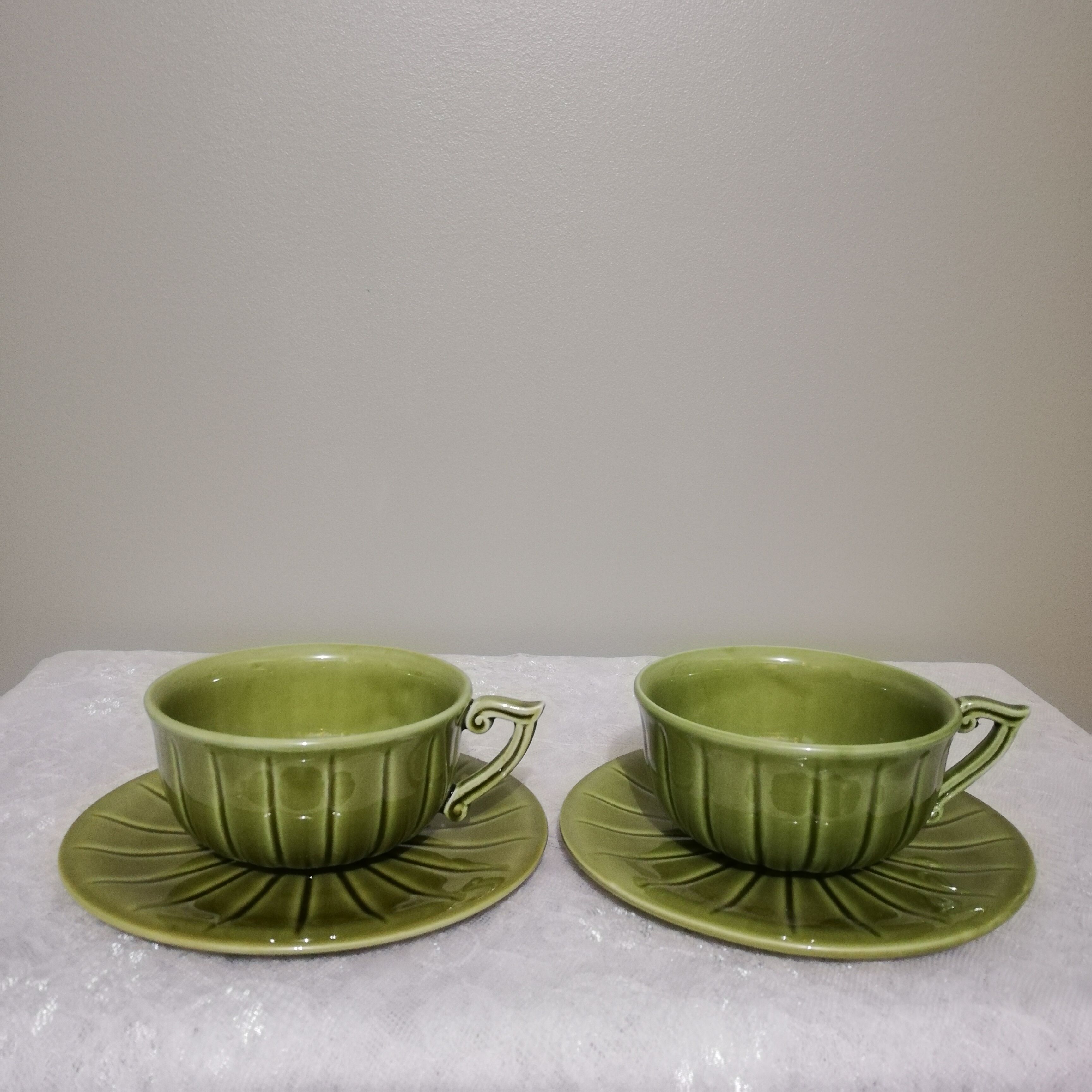 Two vintage ceramic cups Proceram