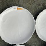 Series of very large swan barbotine plates