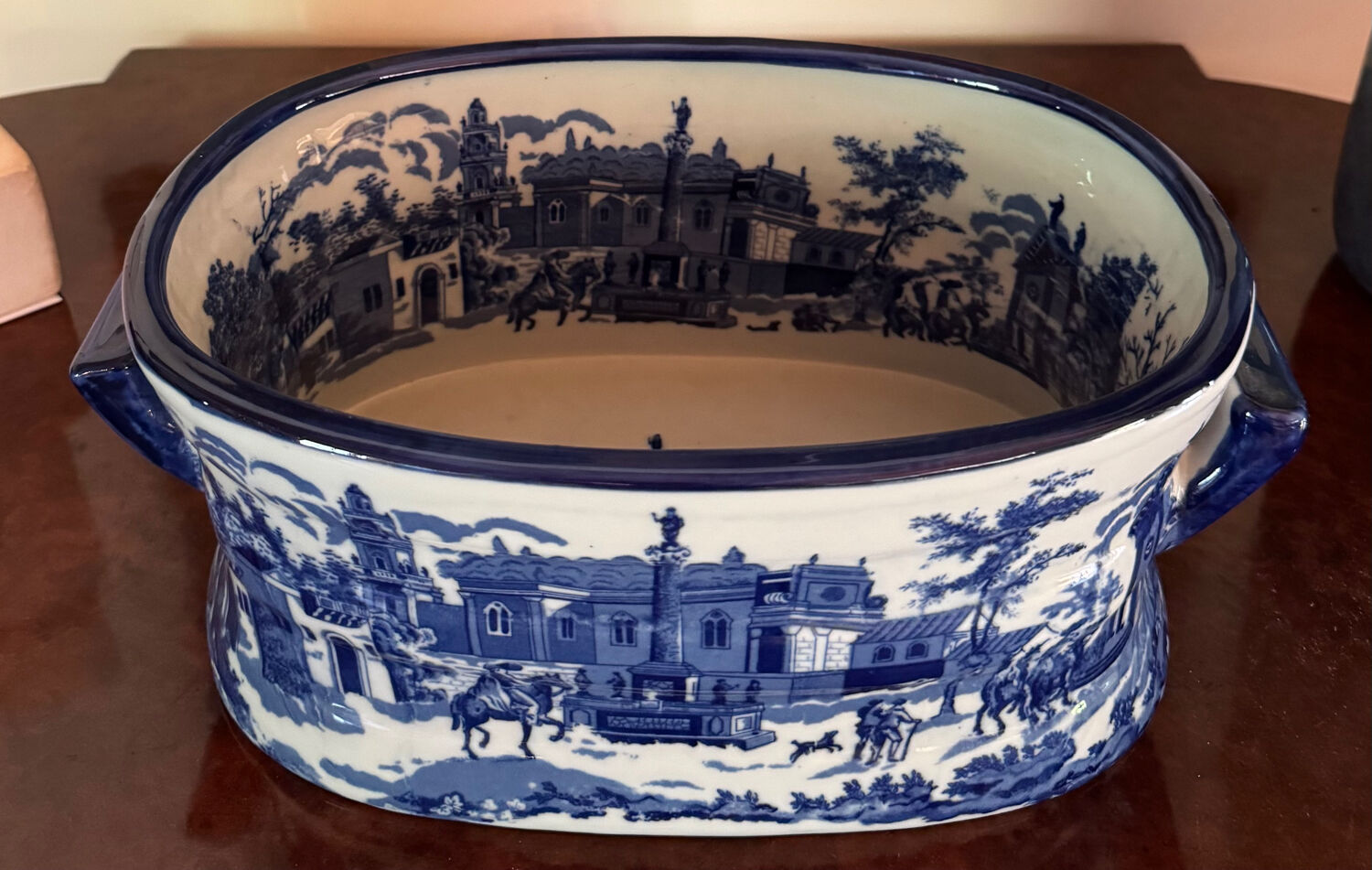 English earthenware planter, blue monochrome, 20th century