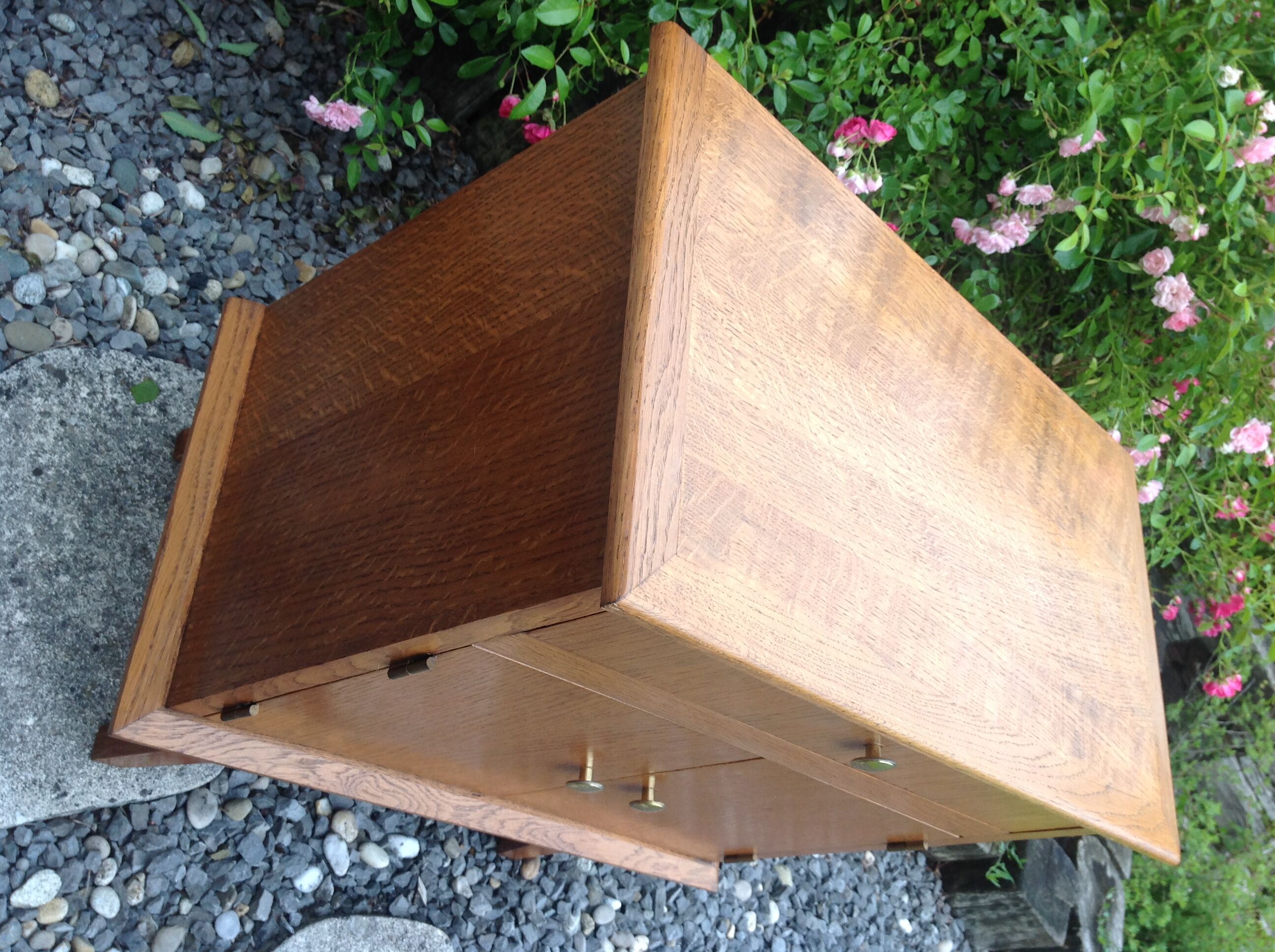 Bedside table feet compass in varnished chene / vintage 50s-60s