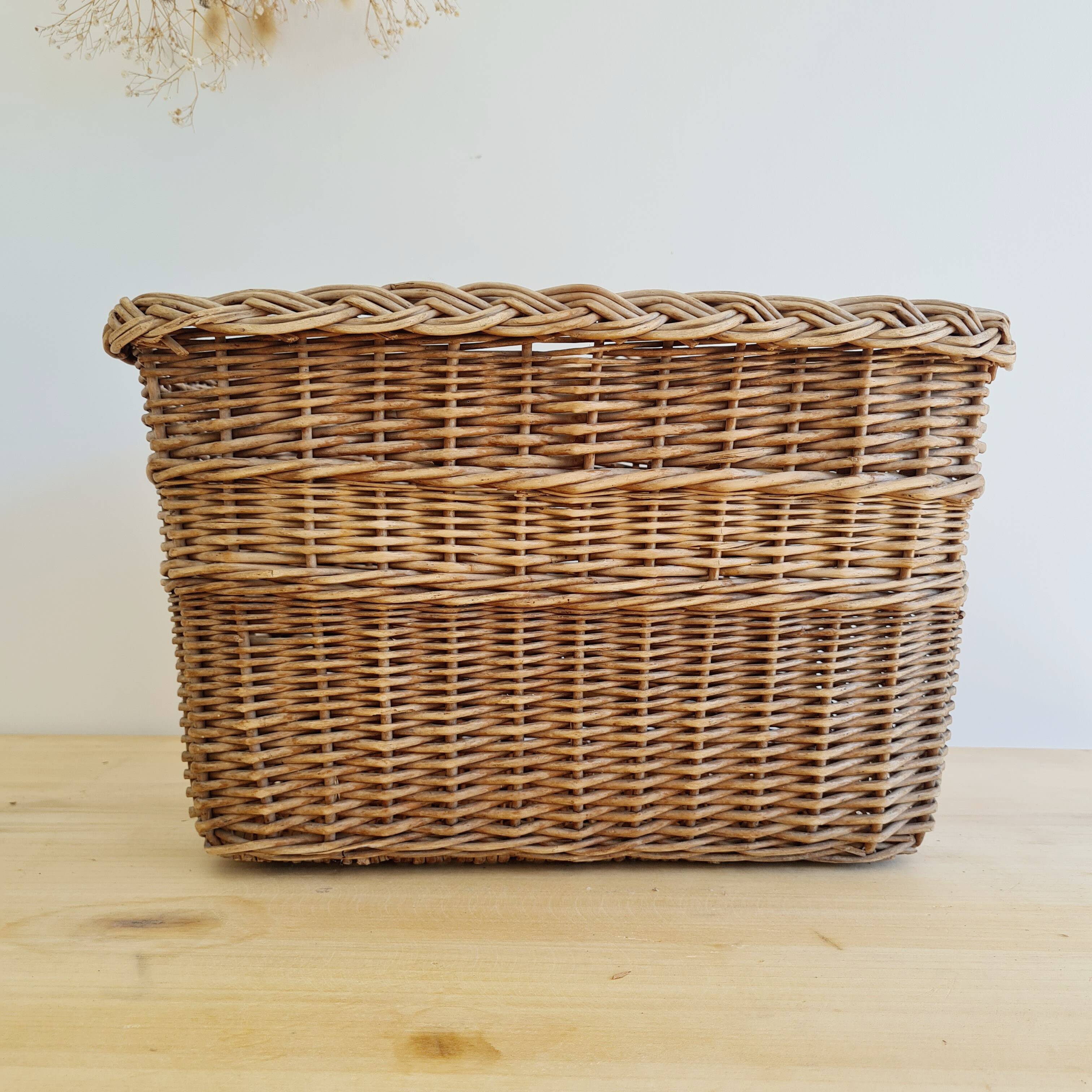Rattan planter basket