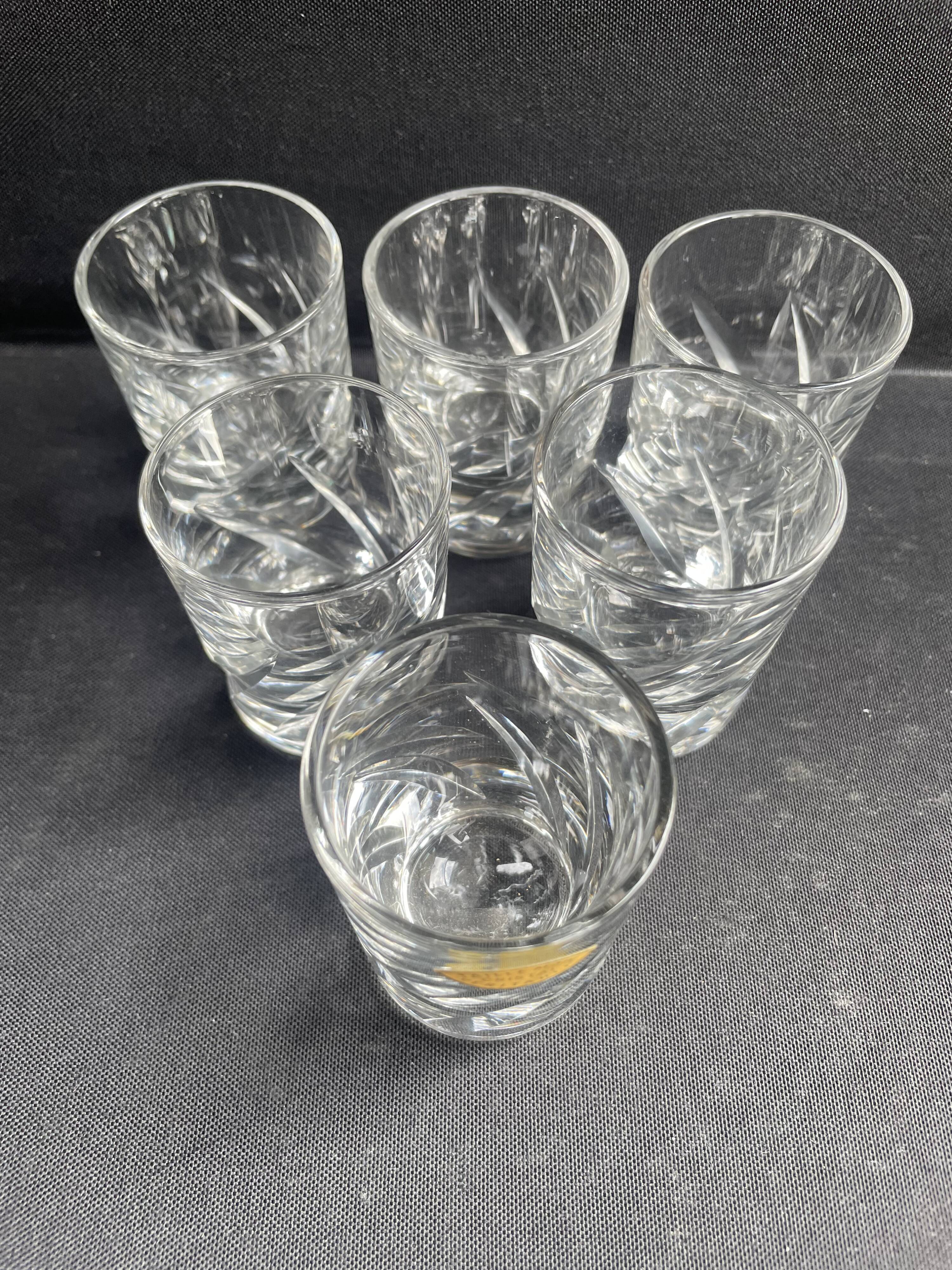 6 hand-cut crystal glasses