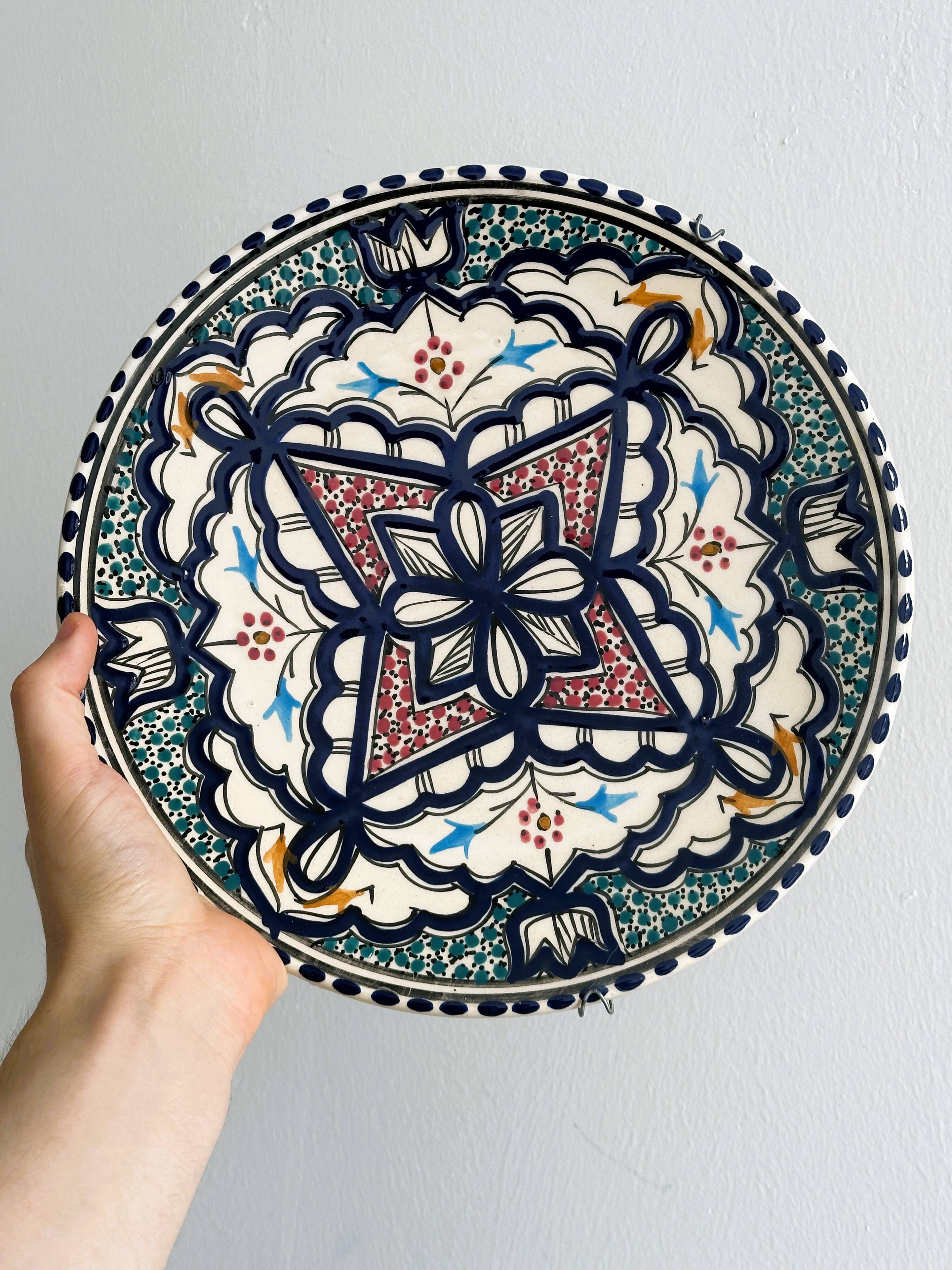 Assiette céramique peint à la main, made in Turquie.