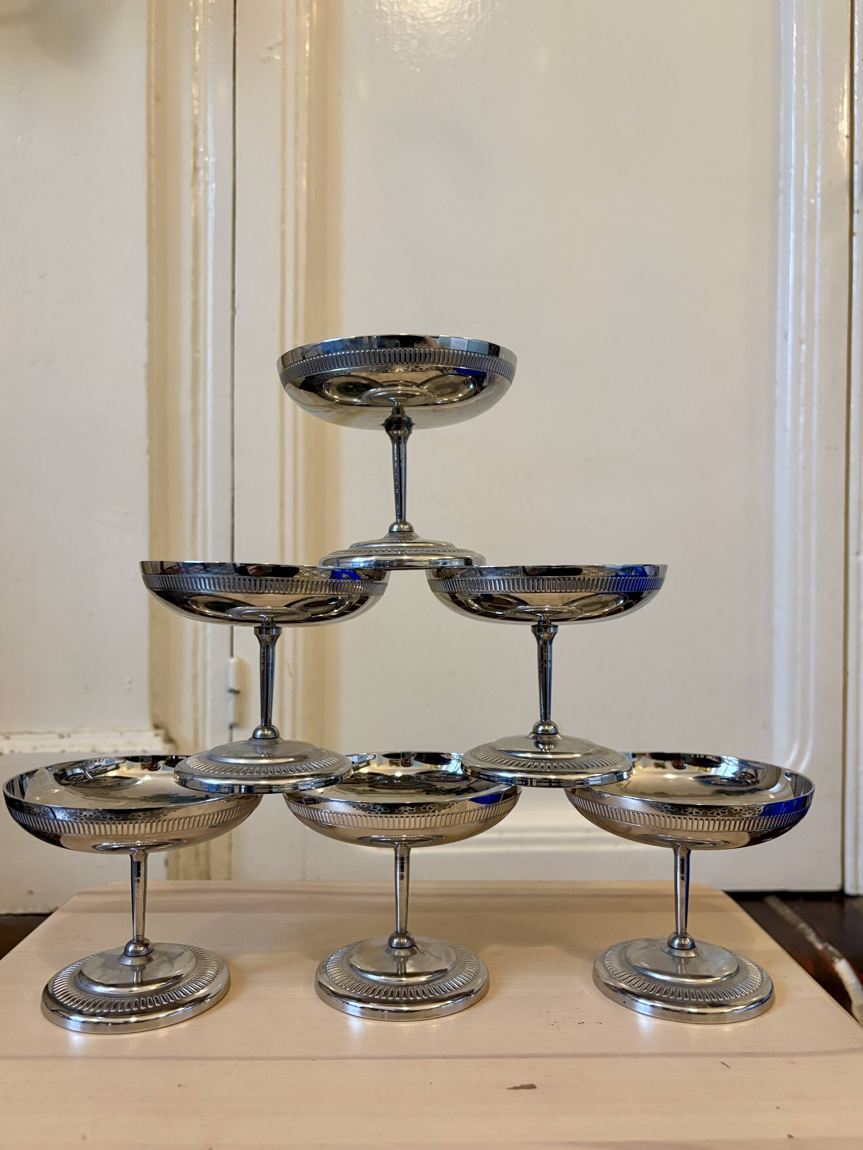 Lot de 6 coupes à dessert vintage en inox