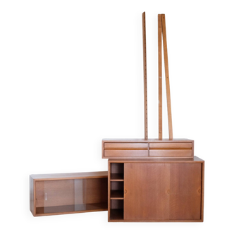 Modular teak wall shelf